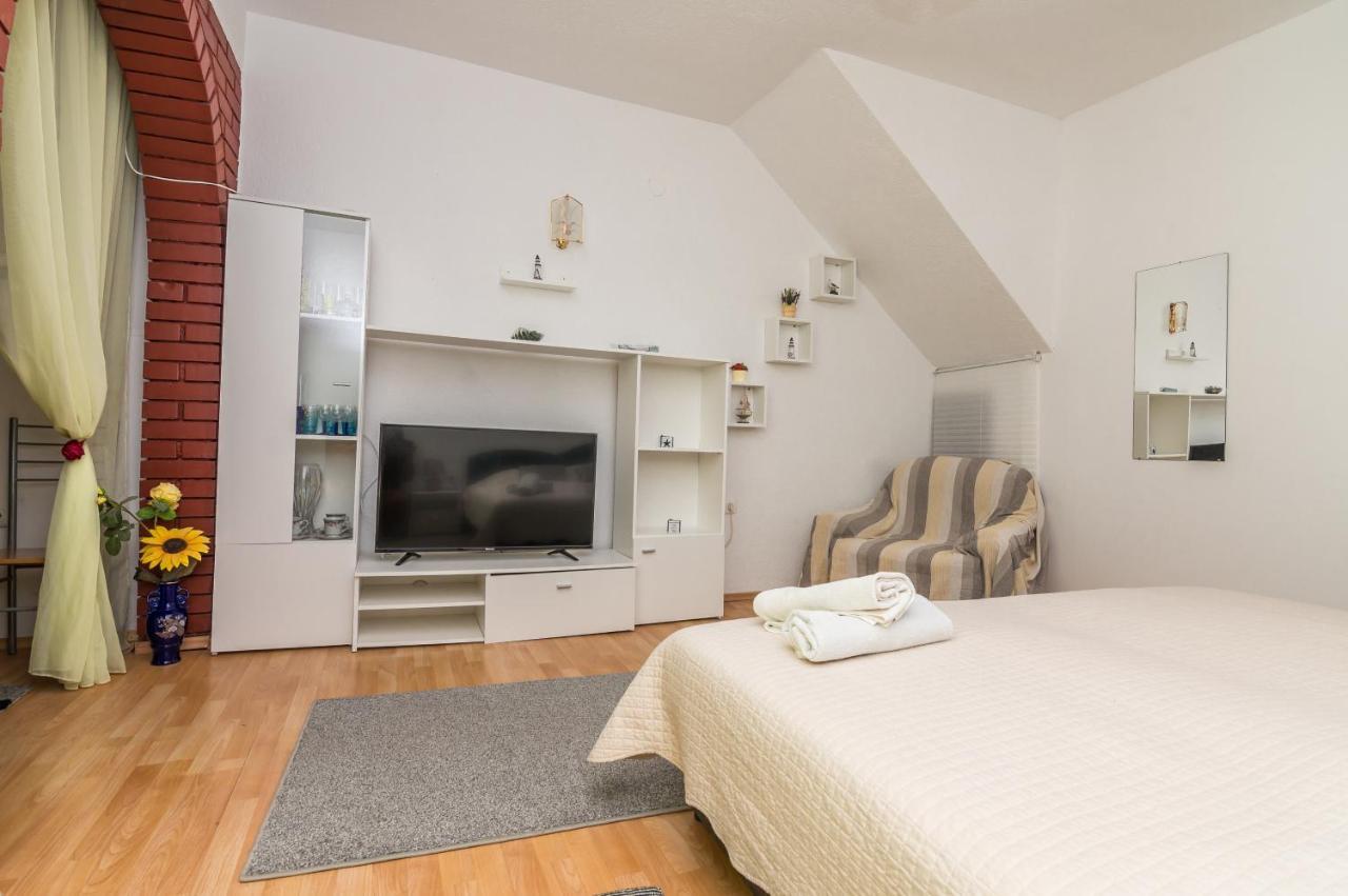 Apartment Fanika Mali Lošinj Kültér fotó